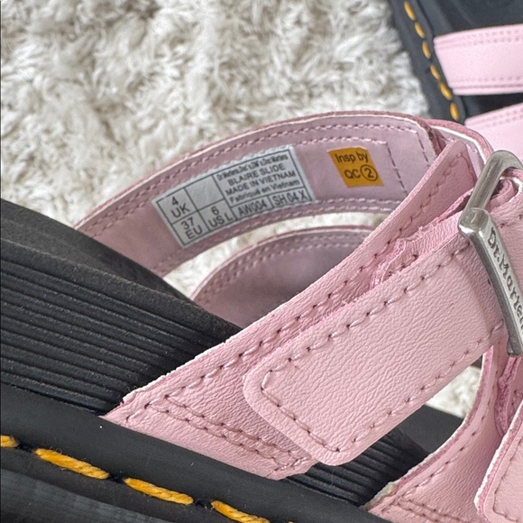 Doc Martens Pink Triple Strap Sandals size 6 -New - Picture 9 of 9